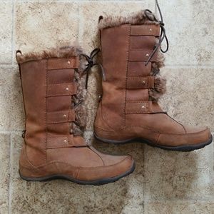 SALE- North Face Waterproof Leather/Faux Fur Boots